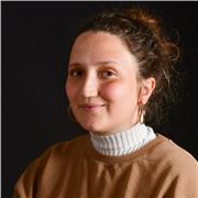 Actriz y directora, apasionada por el arte y la enseñanza. 8 años formando a actores y actrices.